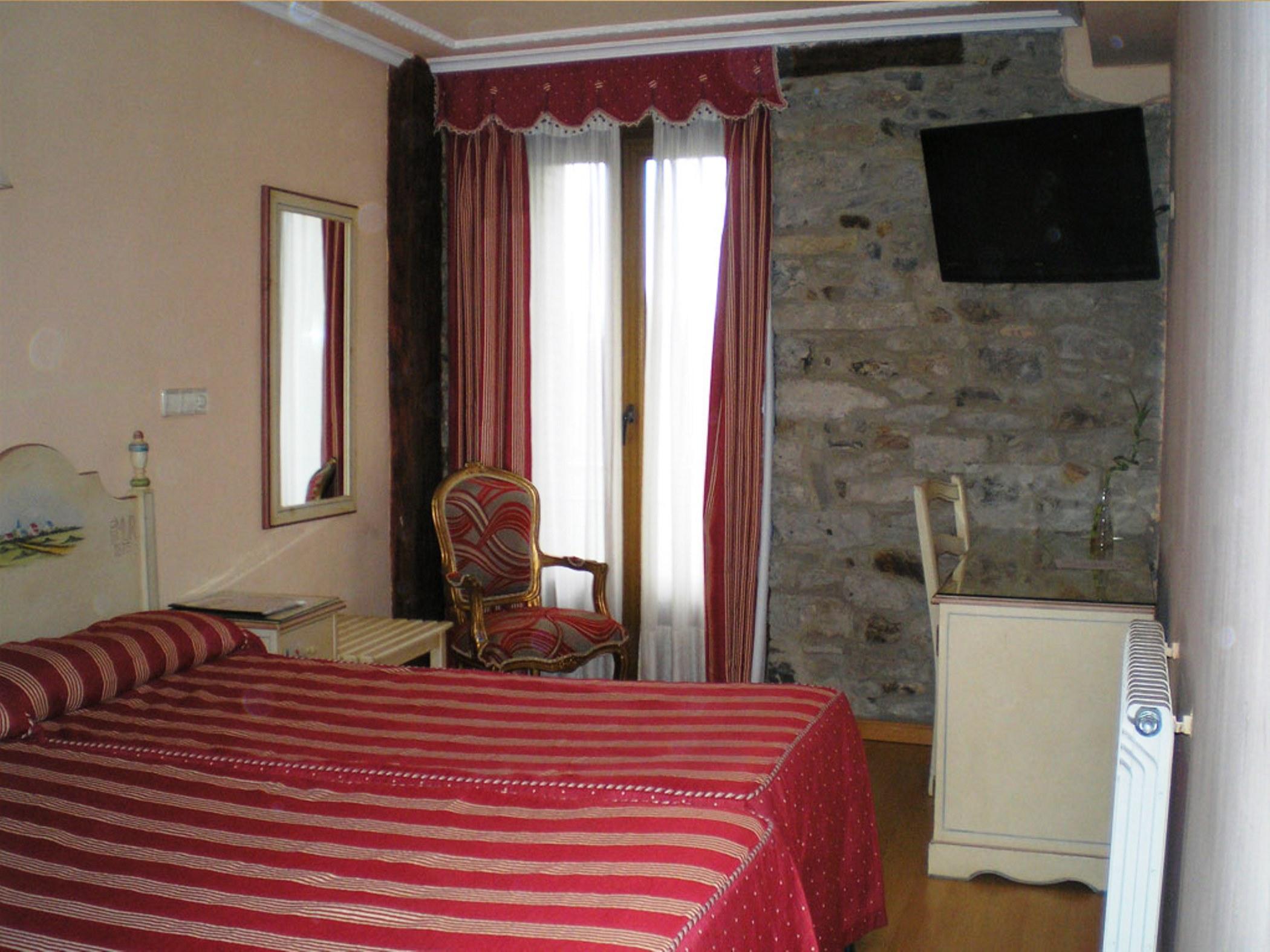 Hotel Mur Jaca Exterior photo